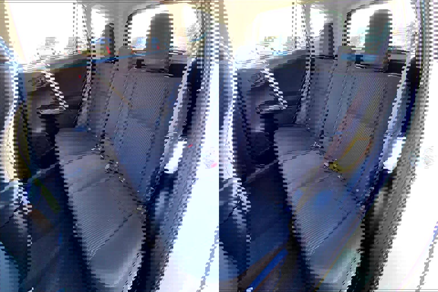 Used 2016 Toyota RAV4 LE image 20