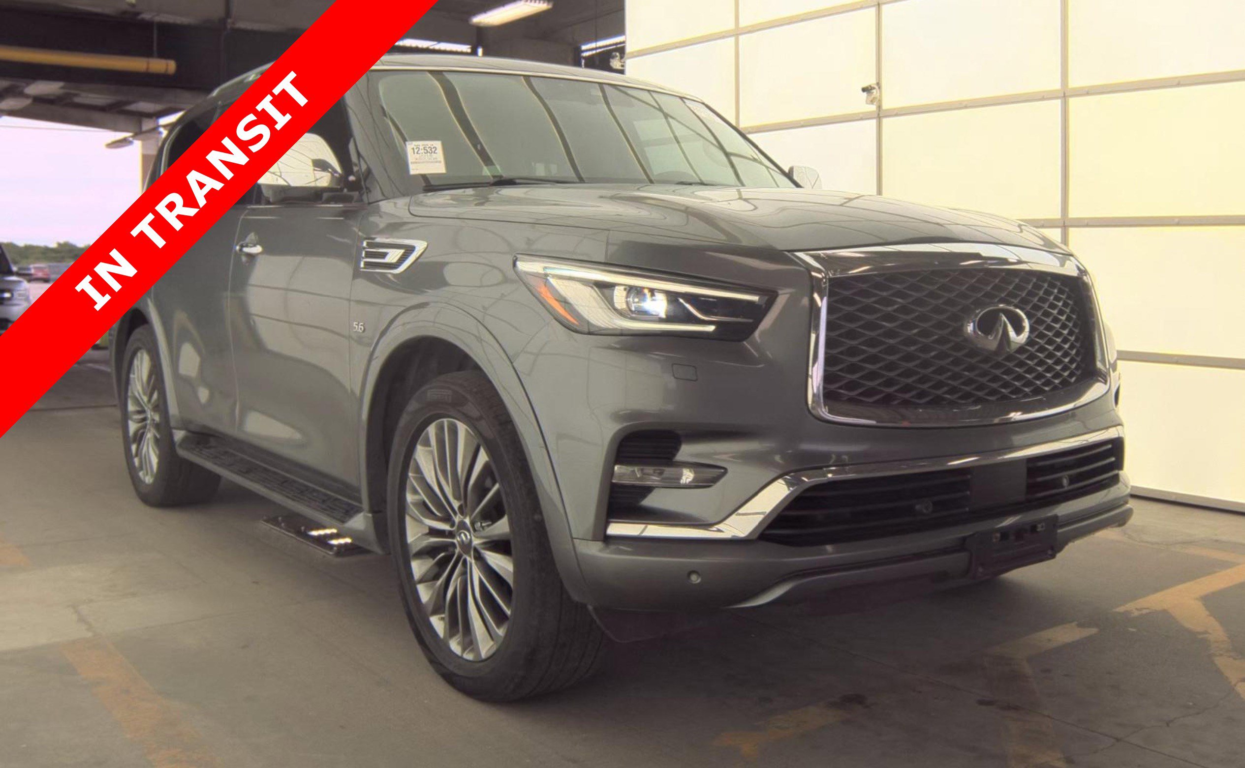 Used 2018 INFINITI QX80 2WD w/ Deluxe Technology Package image 5