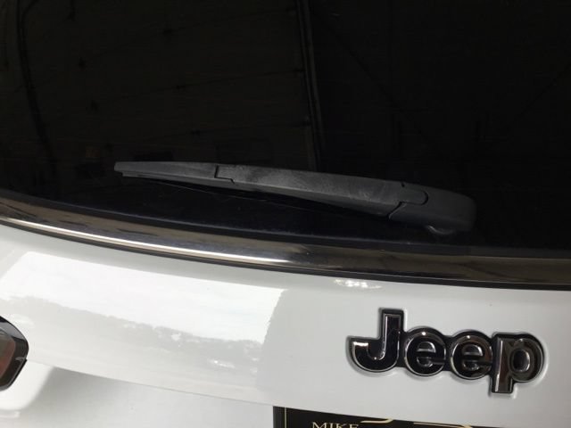 Used 2024 Jeep Compass Latitude AWD/4WD image 17
