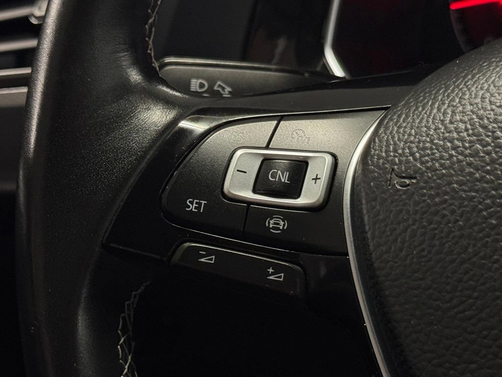 Used 2019 Volkswagen Jetta R-Line w/ R-Line Cold Weather Package FWD image 25