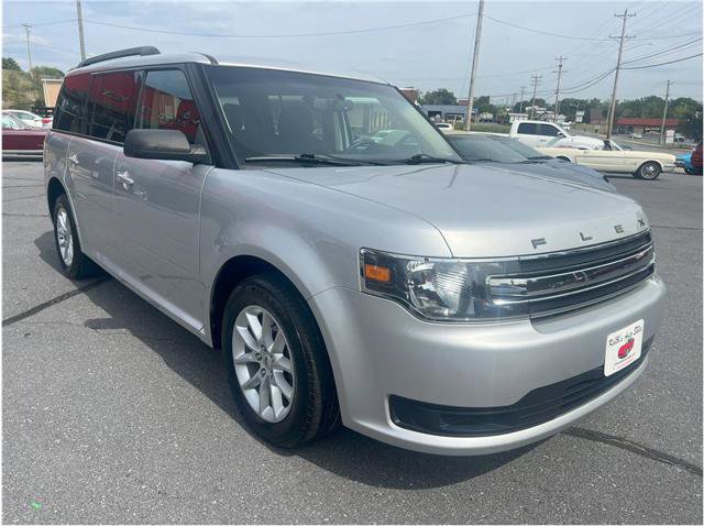Used 2019 Ford Flex SE image 2