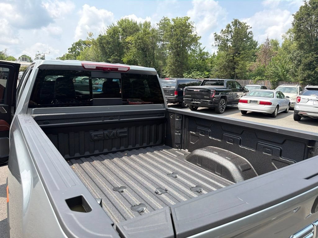 New 2026 GMC Sierra 2500 Denali Ultimate AWD/4WD image 13