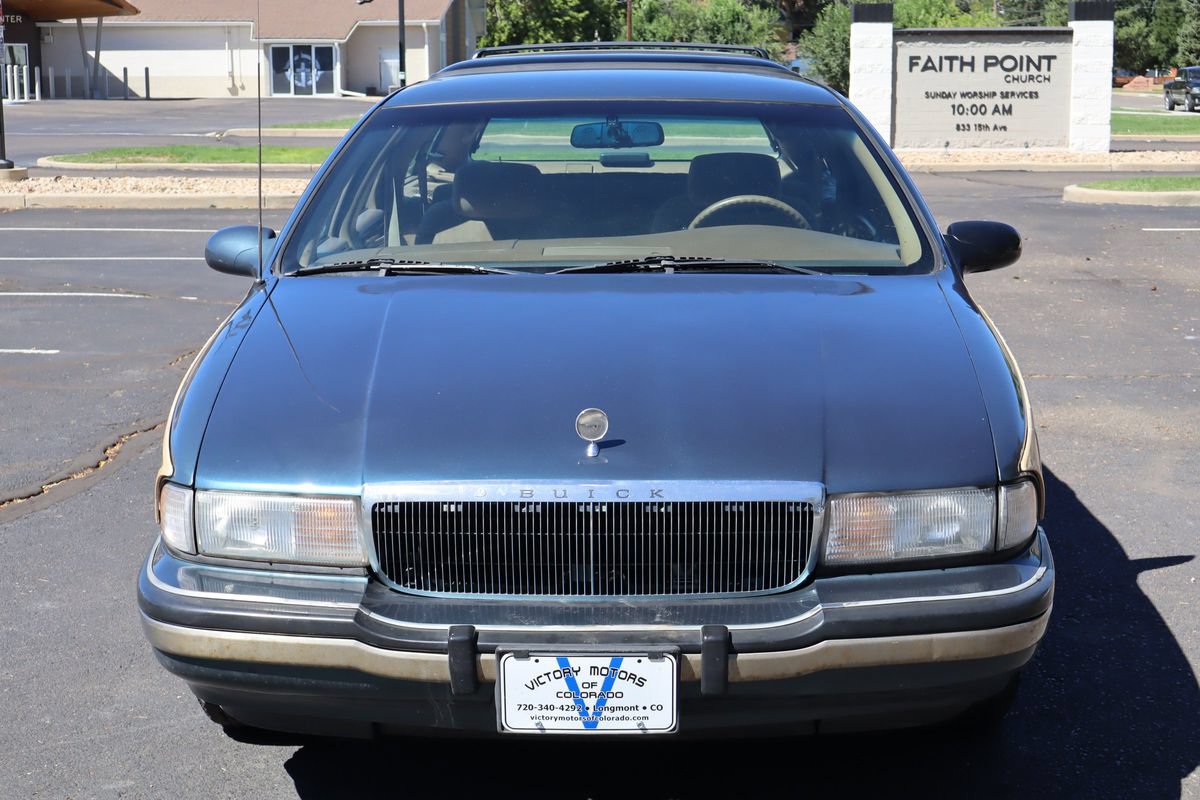 Used 1996 Buick Roadmaster Estate RWD image 12