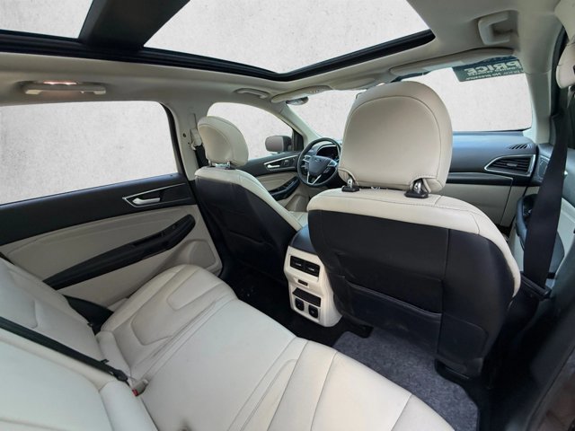 Used 2019 Ford Edge Titanium w/ Equipment Group 301A FWD image 21