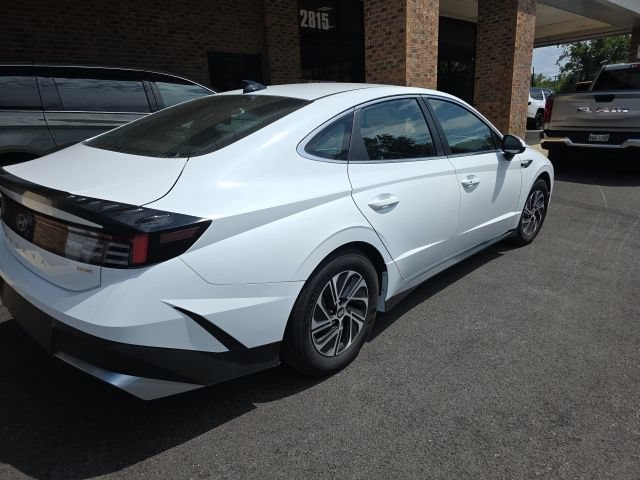 Used 2026 Hyundai Sonata Blue FWD image 4