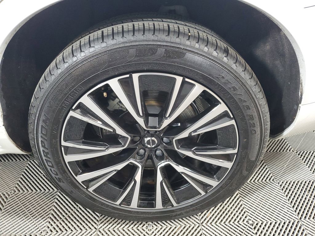 Used 2024 Volvo XC90 T8 Plus image 13