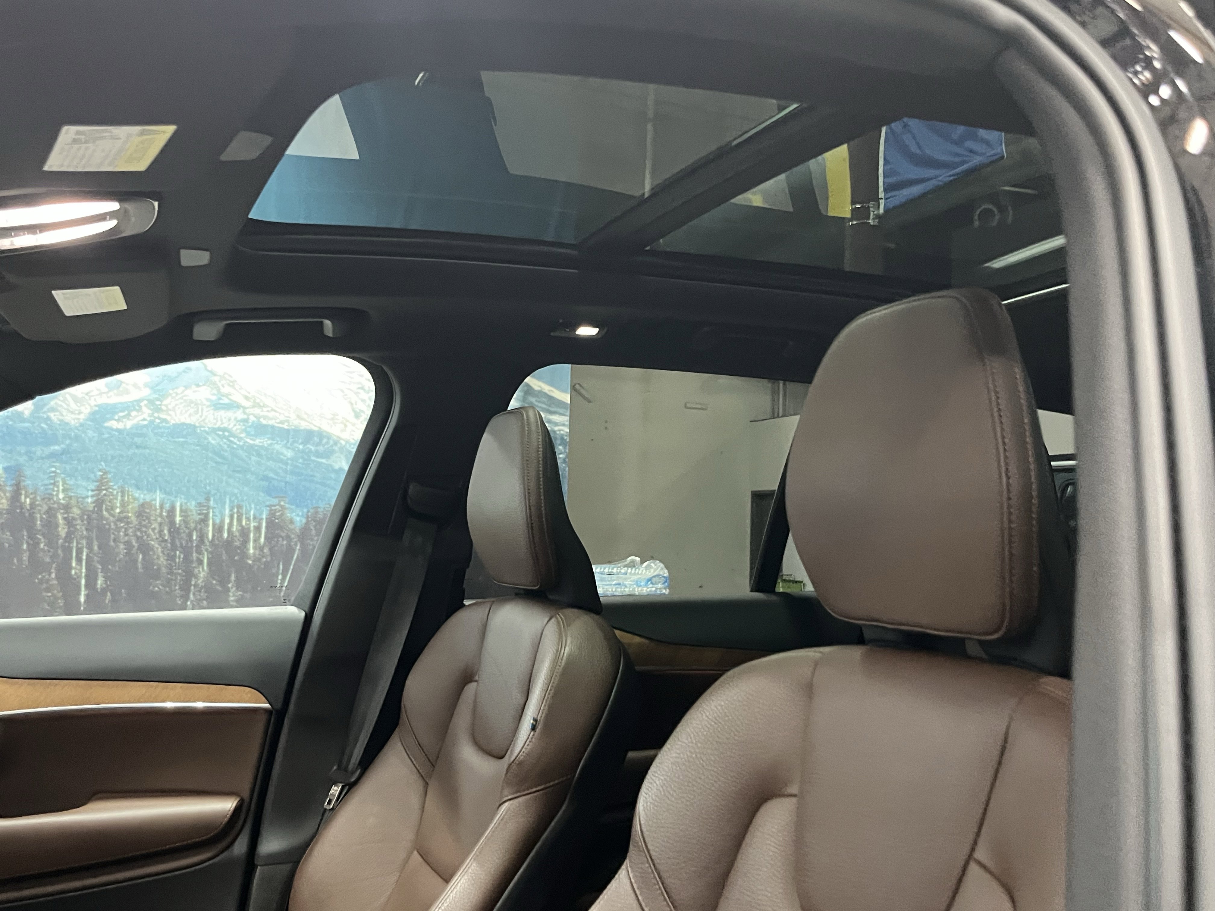 Used 2024 Volvo XC90 B6 Plus AWD/4WD image 20