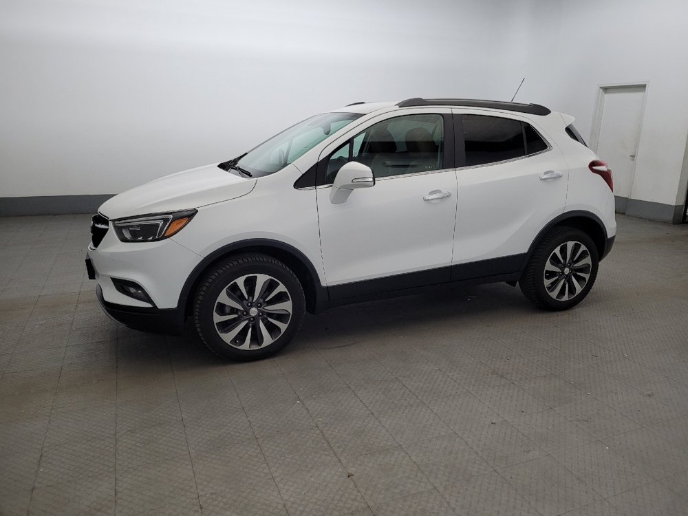 Used 2018 Buick Encore Essence AWD/4WD image 2