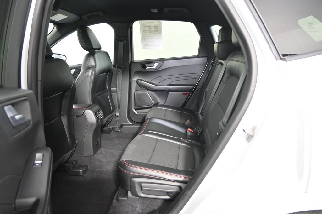 Used 2023 Ford Escape ST-Line Select w/ Tech Pack #1 AWD/4WD image 17