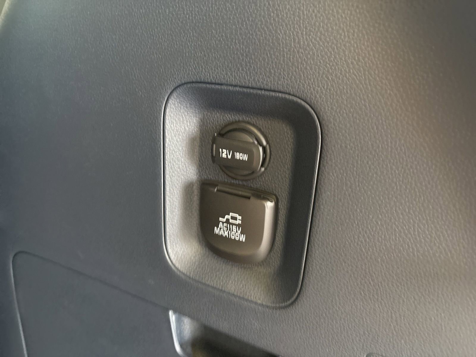 New 2025 Kia Carnival SX image 13