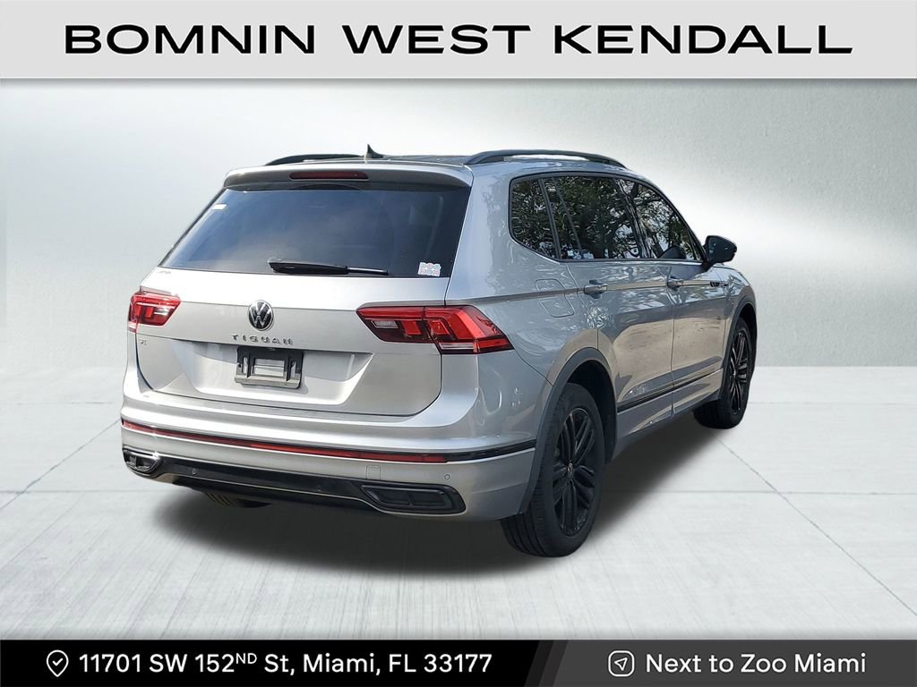 Used 2022 Volkswagen Tiguan SE R-Line image 7