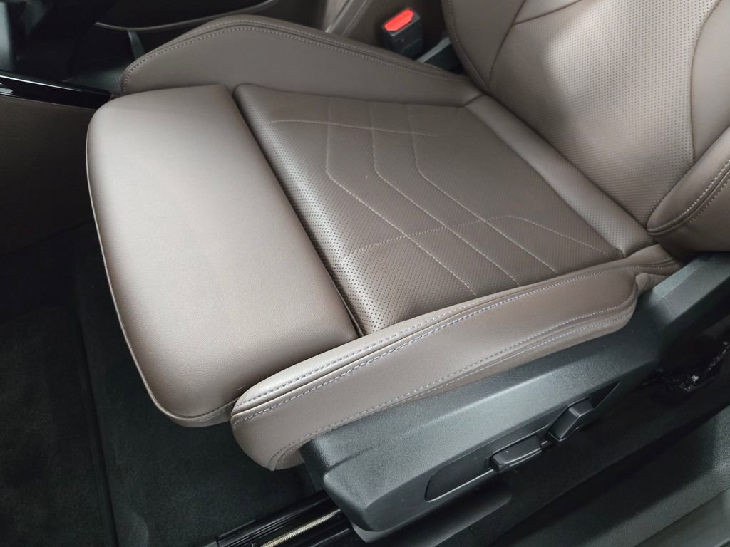 Certified 2025 BMW X2 xDrive28i w/ Convenience Package image 14