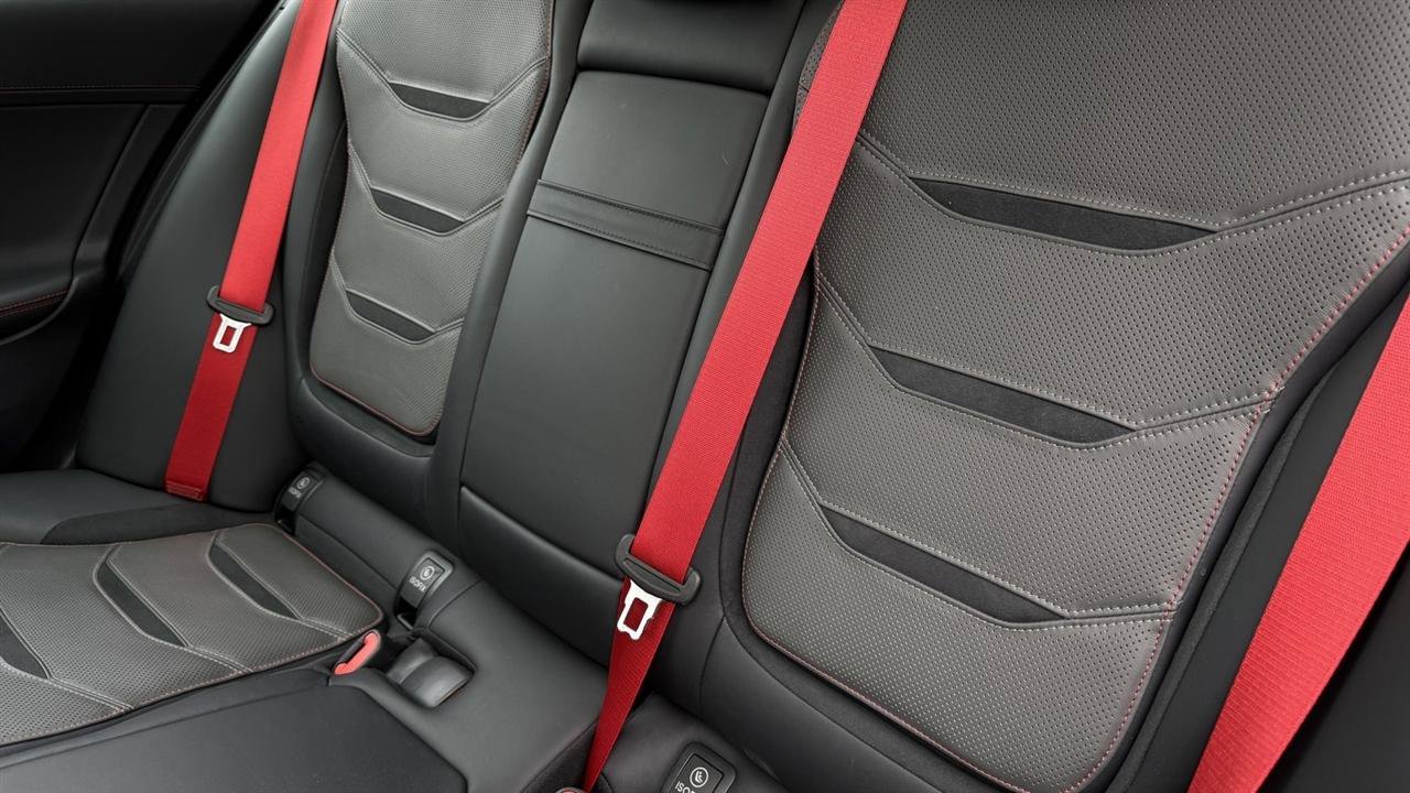 Used 2024 Mercedes-Benz C 36 AMG S image 23