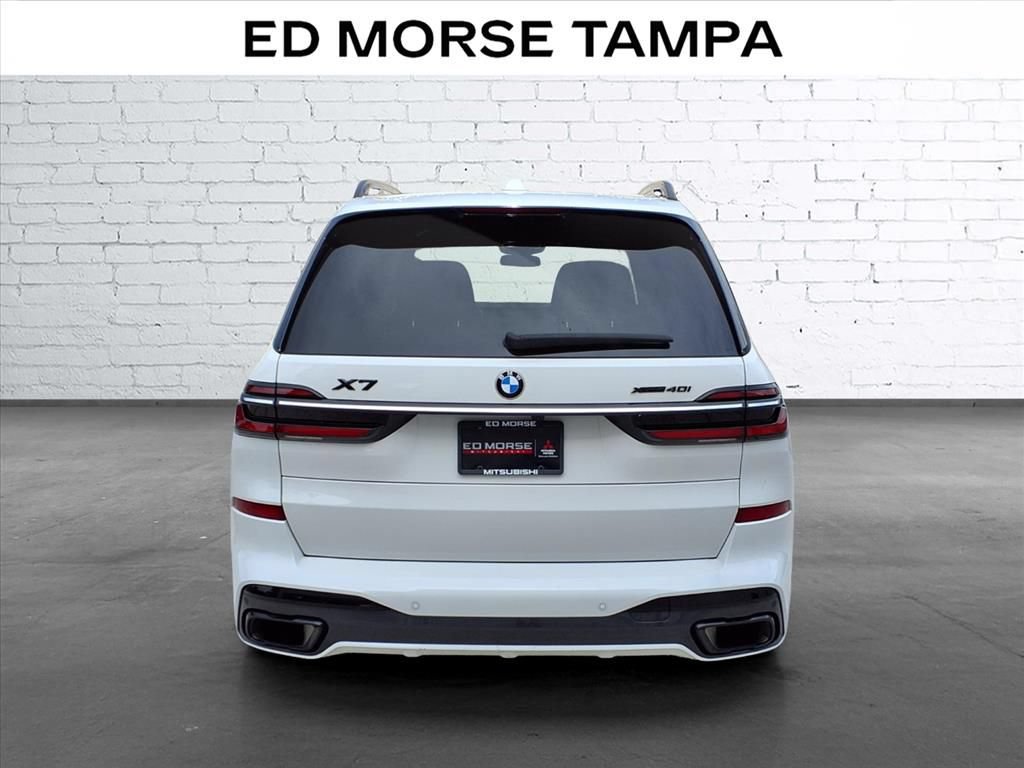 Used 2023 BMW X7 xDrive40i w/ Executive Package AWD/4WD image 4