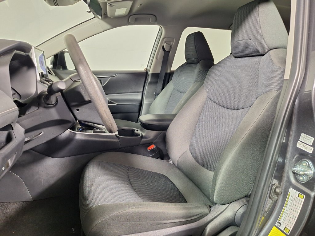 Used 2025 Toyota RAV4 LE FWD image 21