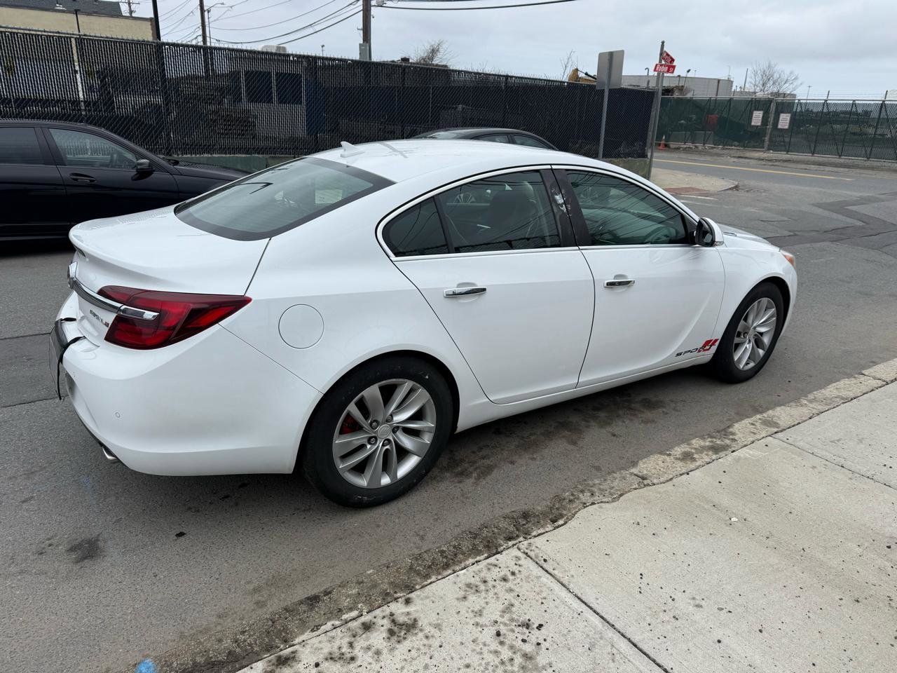 Used 2014 Buick Regal Premium image 3