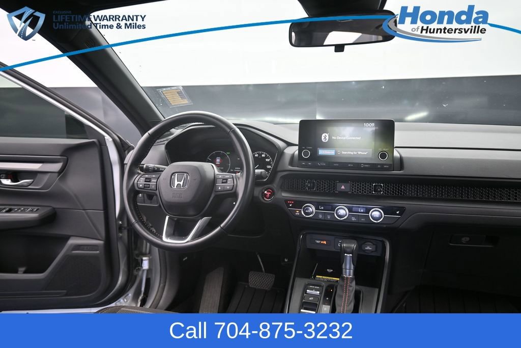 Used 2025 Honda CR-V Sport image 14