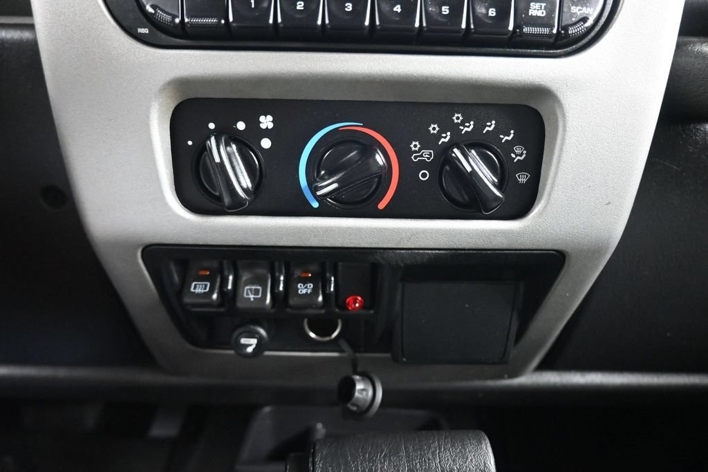 Used 2006 Jeep Wrangler Unlimited AWD/4WD image 15