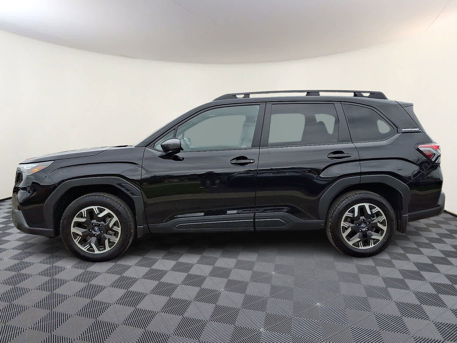 Used 2026 Subaru Forester Premium AWD/4WD image 8