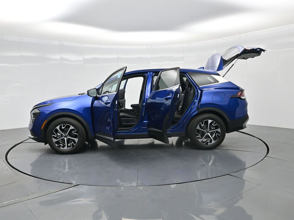 Certified 2024 Kia Sportage EX image 27