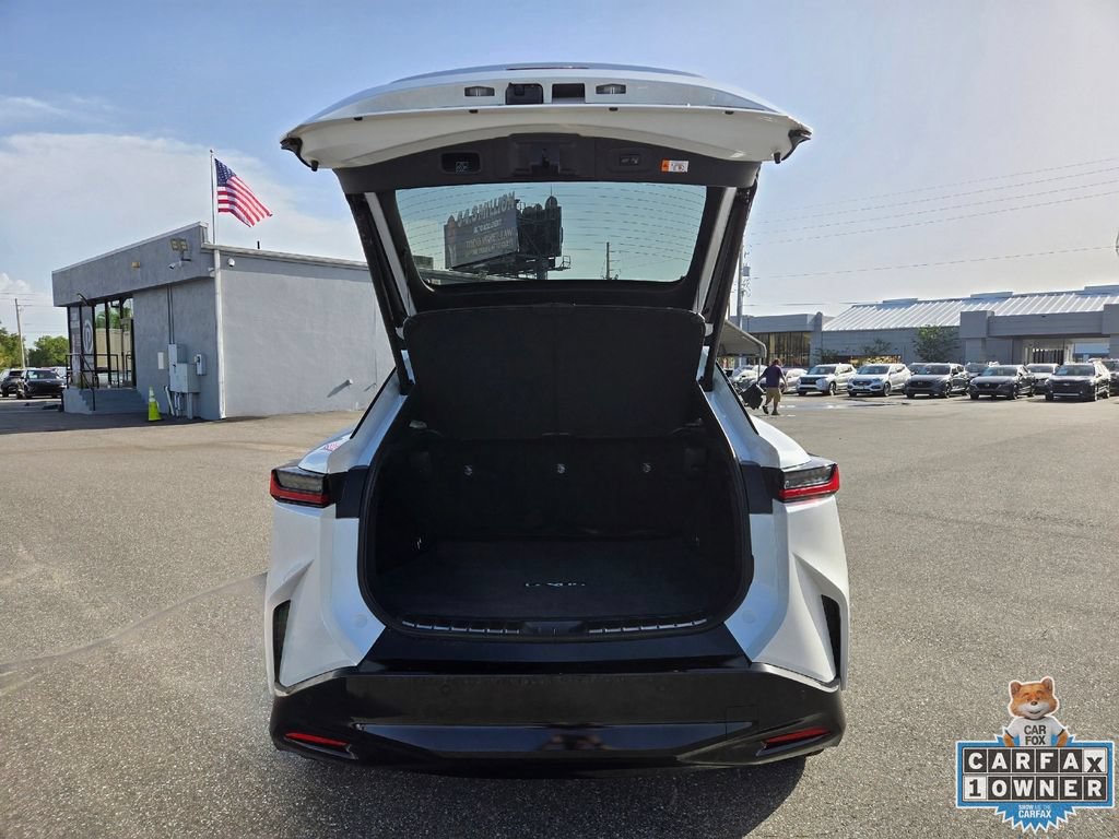 Used 2023 Lexus RZ 450e Premium w/ Technology Package AWD/4WD image 21