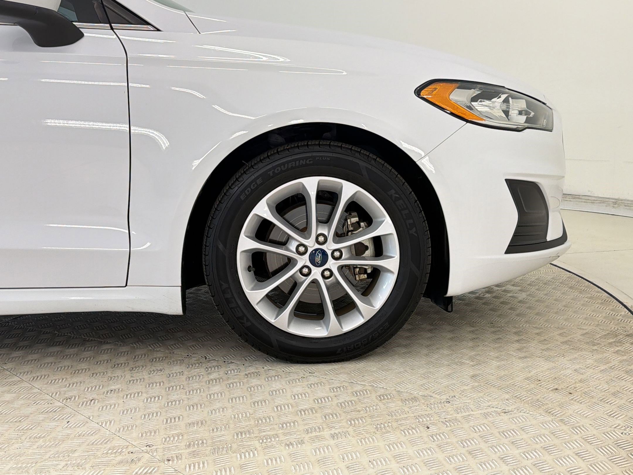 Certified 2020 Ford Fusion SE image 12