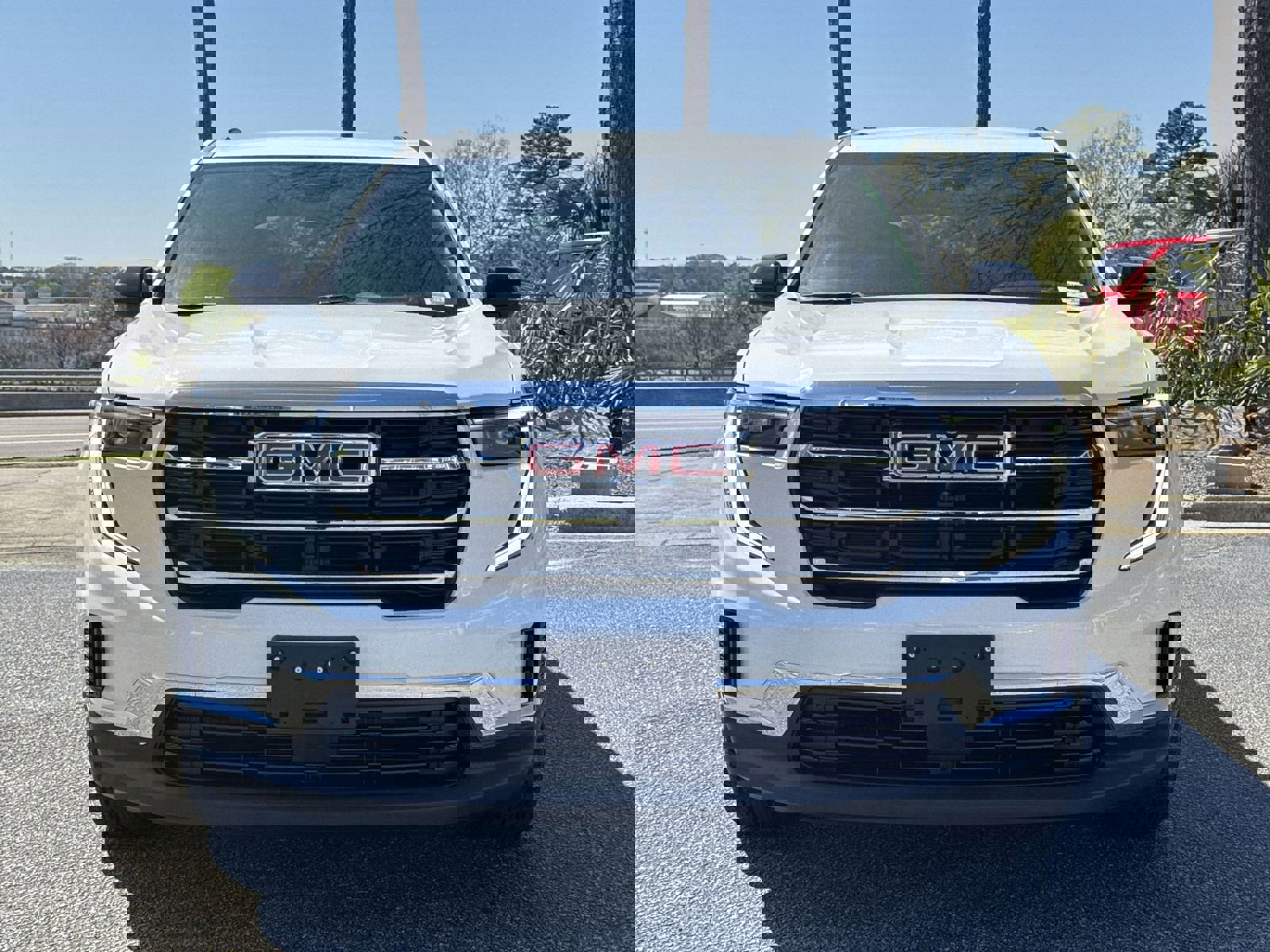 Used 2025 GMC Acadia Elevation image 3