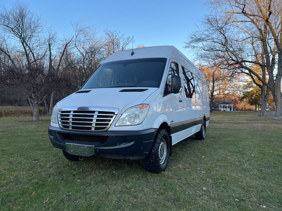 Used 2011 Freightliner Sprinter 2500 image 1