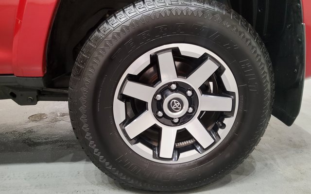 Used 2022 Toyota 4Runner TRD Off-Road Premium image 42