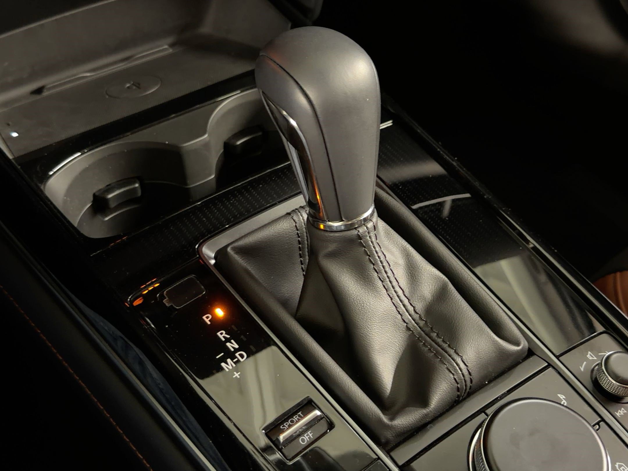 Used 2024 MAZDA CX-30 Carbon image 18