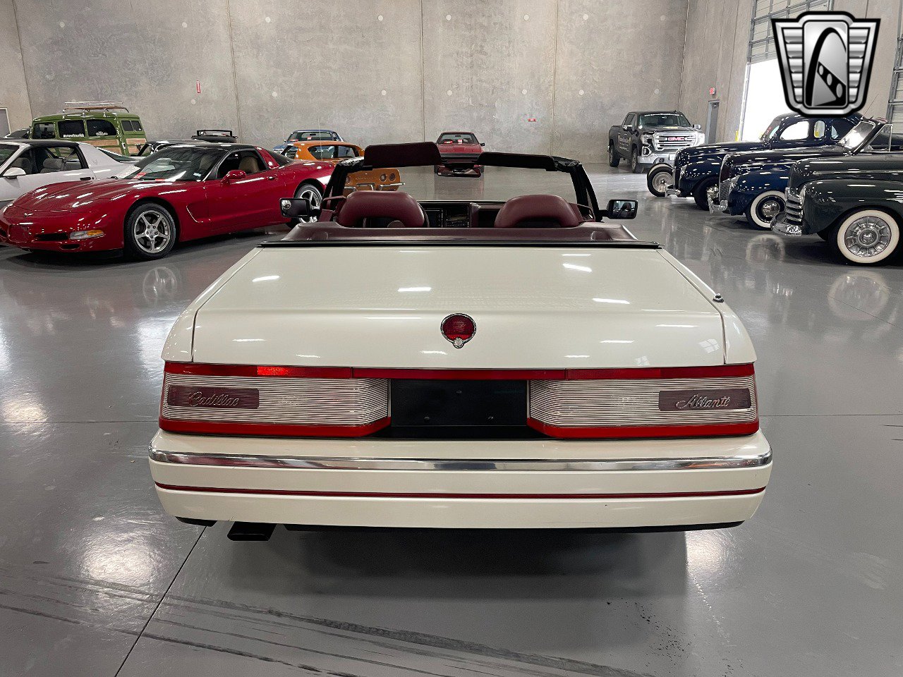 Used 1989 Cadillac Allante image 4