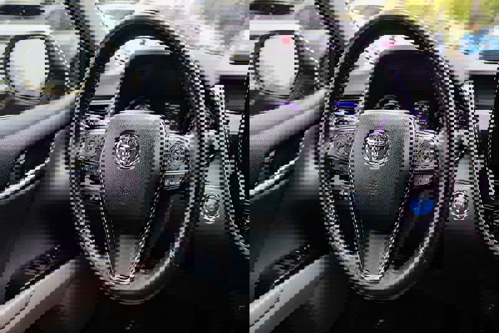 Used 2022 Toyota Camry SE image 15