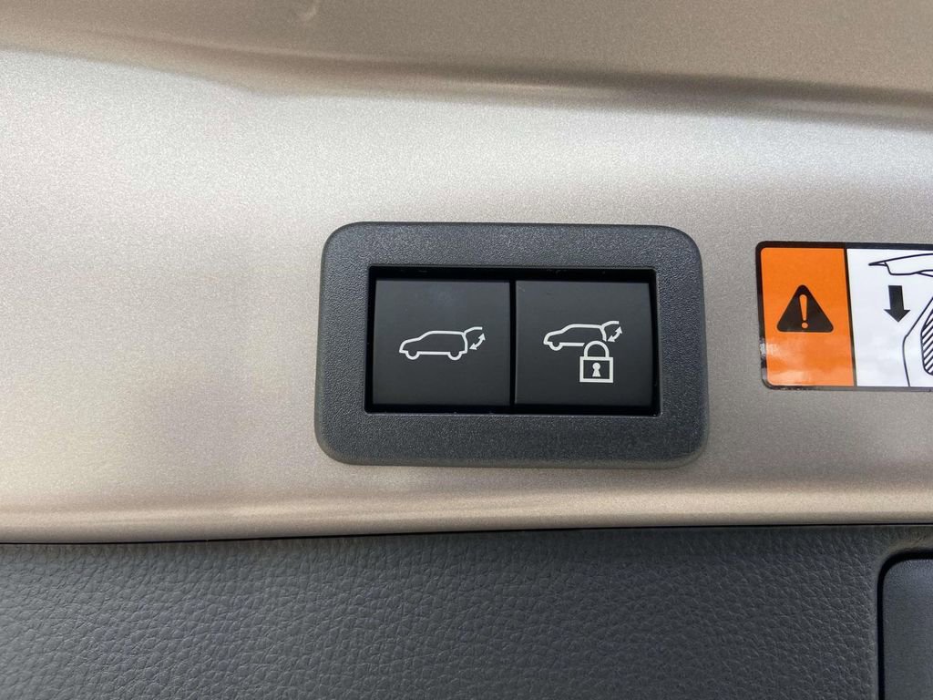 New 2026 Toyota RAV4 XSE AWD/4WD image 11