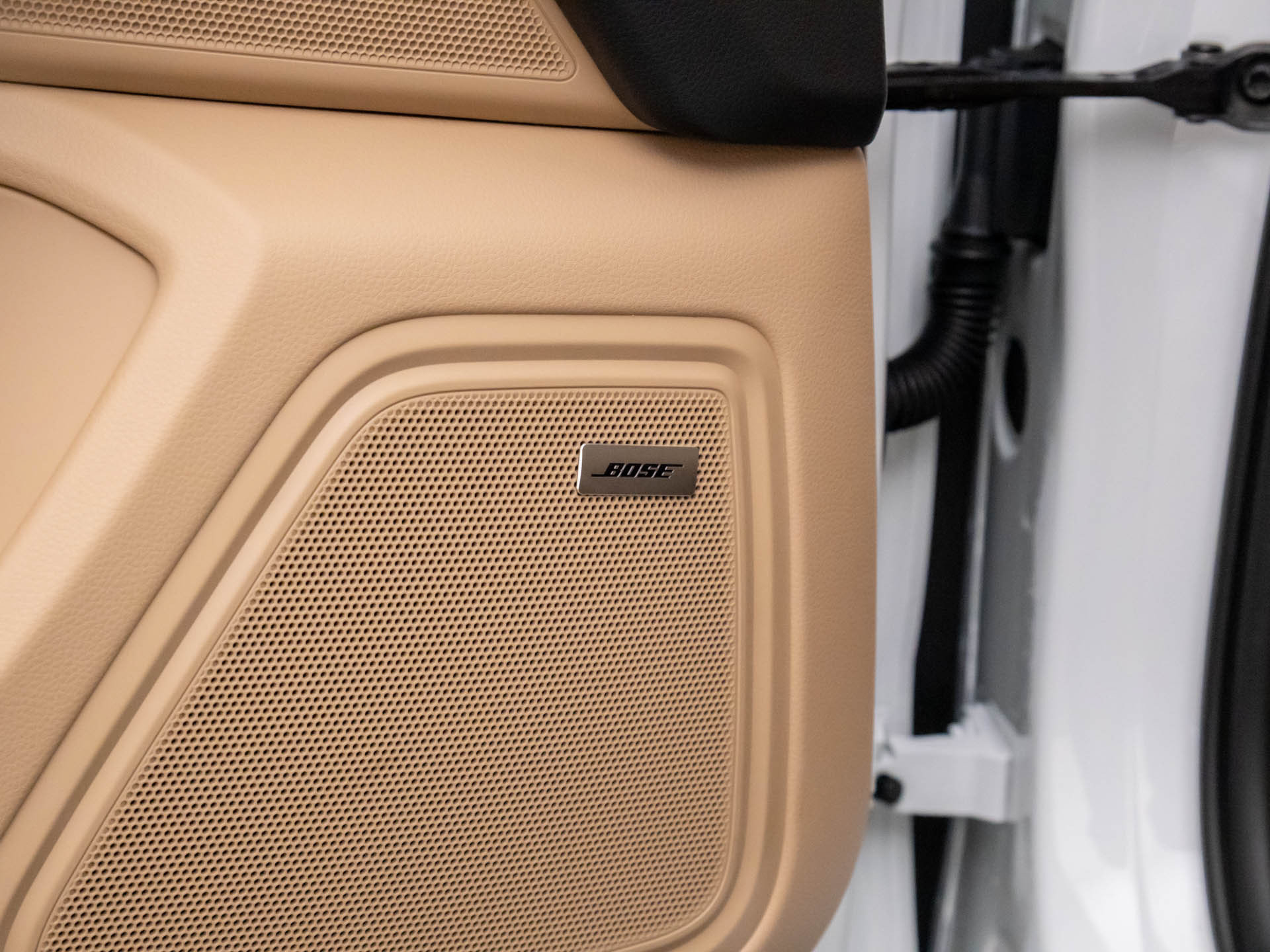Certified 2026 Porsche Macan AWD/4WD image 15