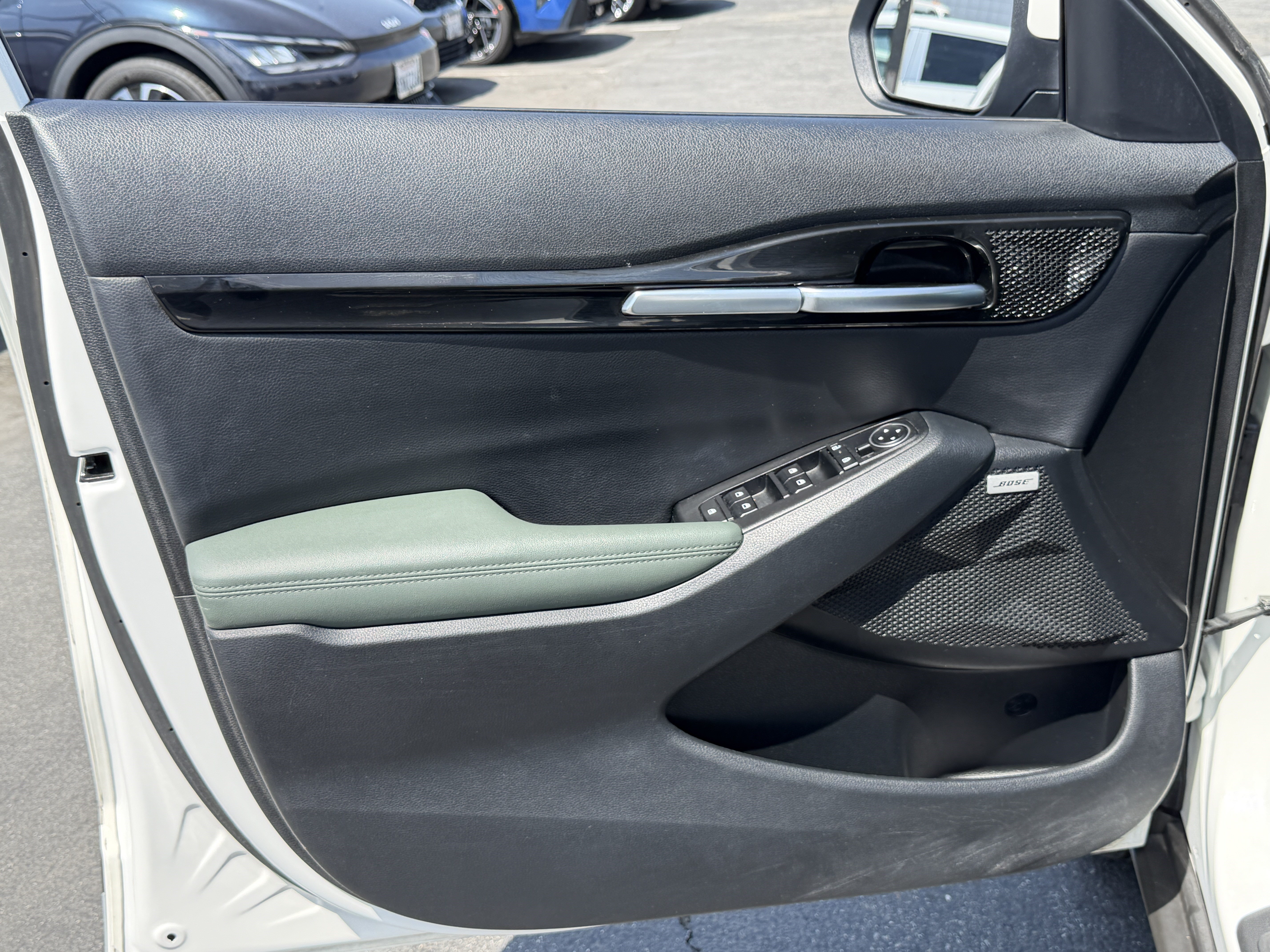Certified 2024 Kia Seltos SX w/ SX Sunroof Package AWD/4WD image 13