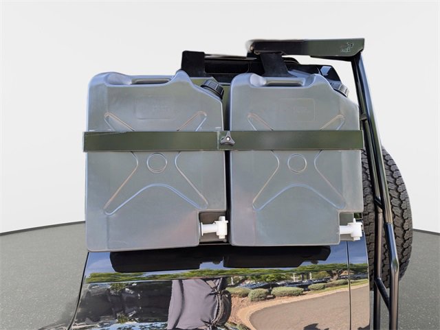 Used 2023 Land Rover Defender 110 S image 10