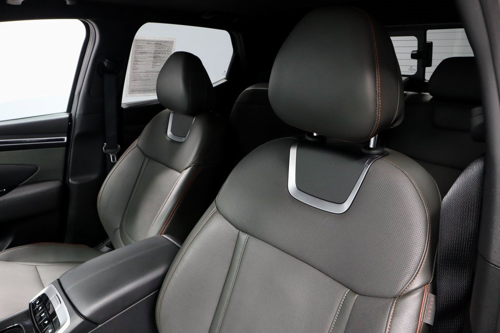 Used 2024 Hyundai Santa Cruz Limited image 30