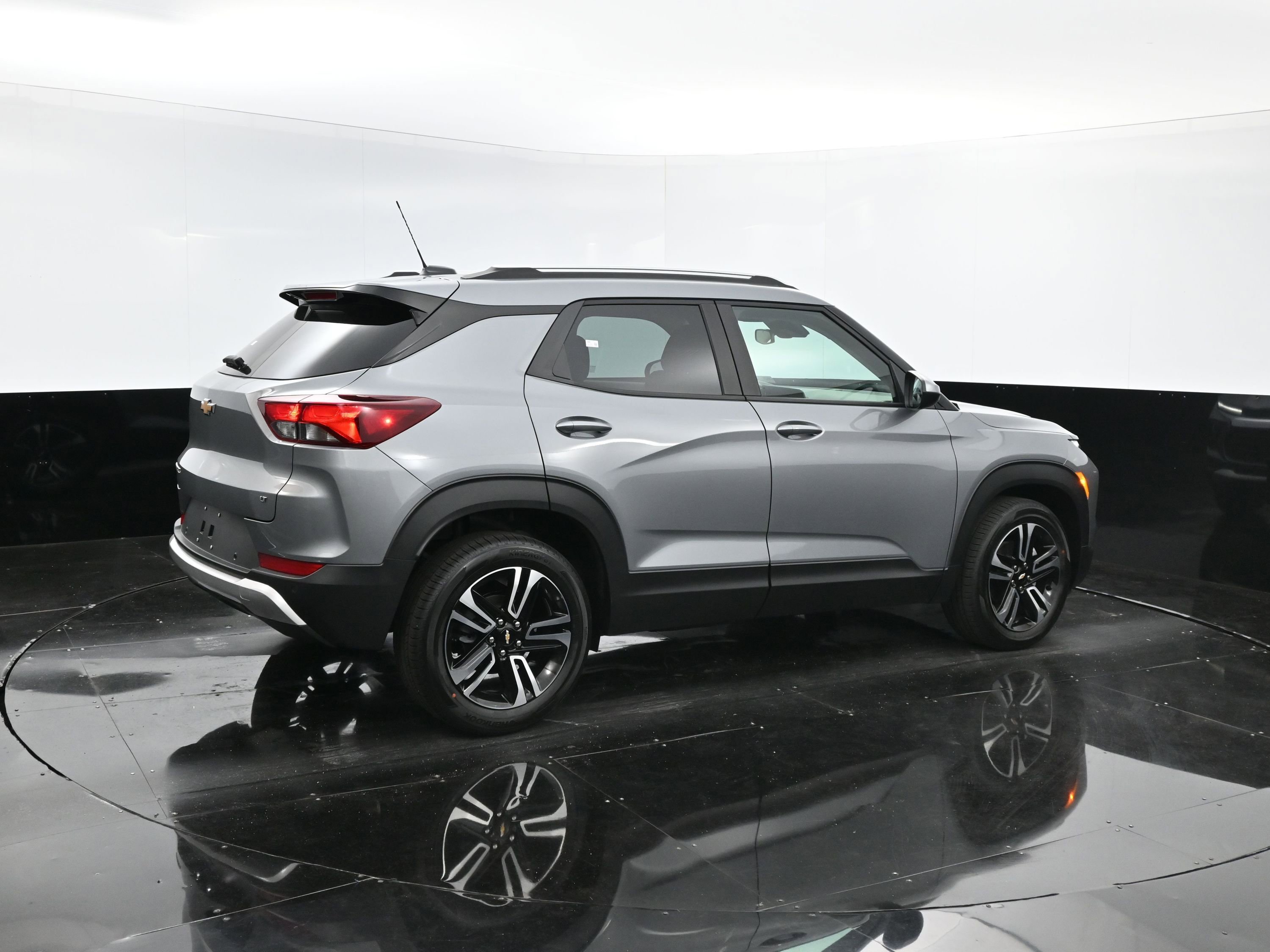 New 2025 Chevrolet TrailBlazer LT w/ Convenience Package image 7