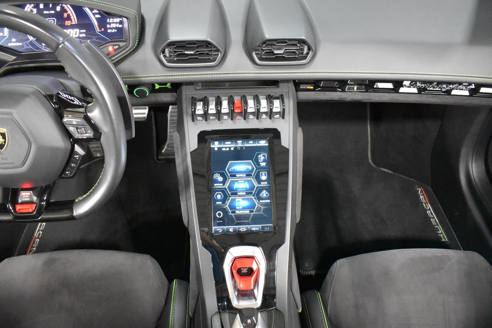Used 2020 Lamborghini Huracan EVO AWD/4WD image 18