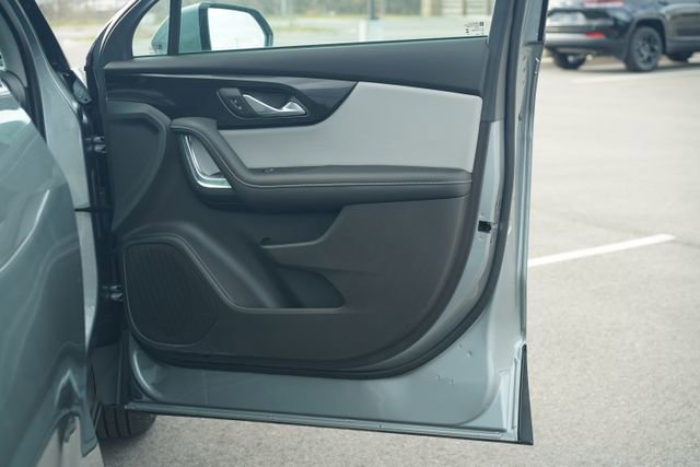 Used 2023 Chevrolet Blazer LT image 21