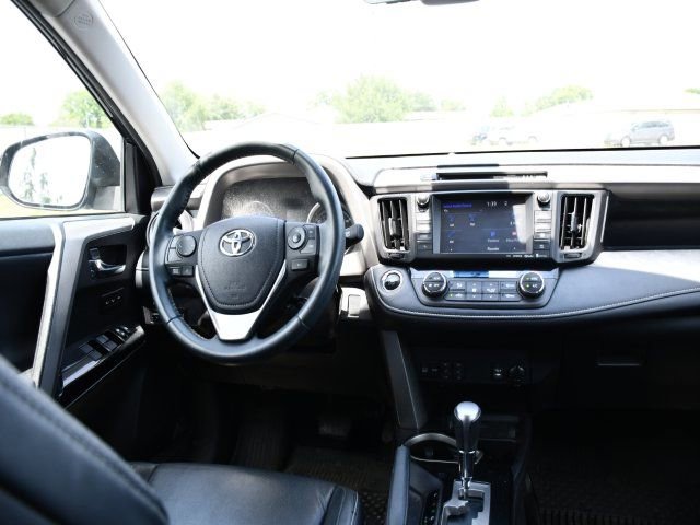 Used 2017 Toyota RAV4 Limited AWD/4WD image 23