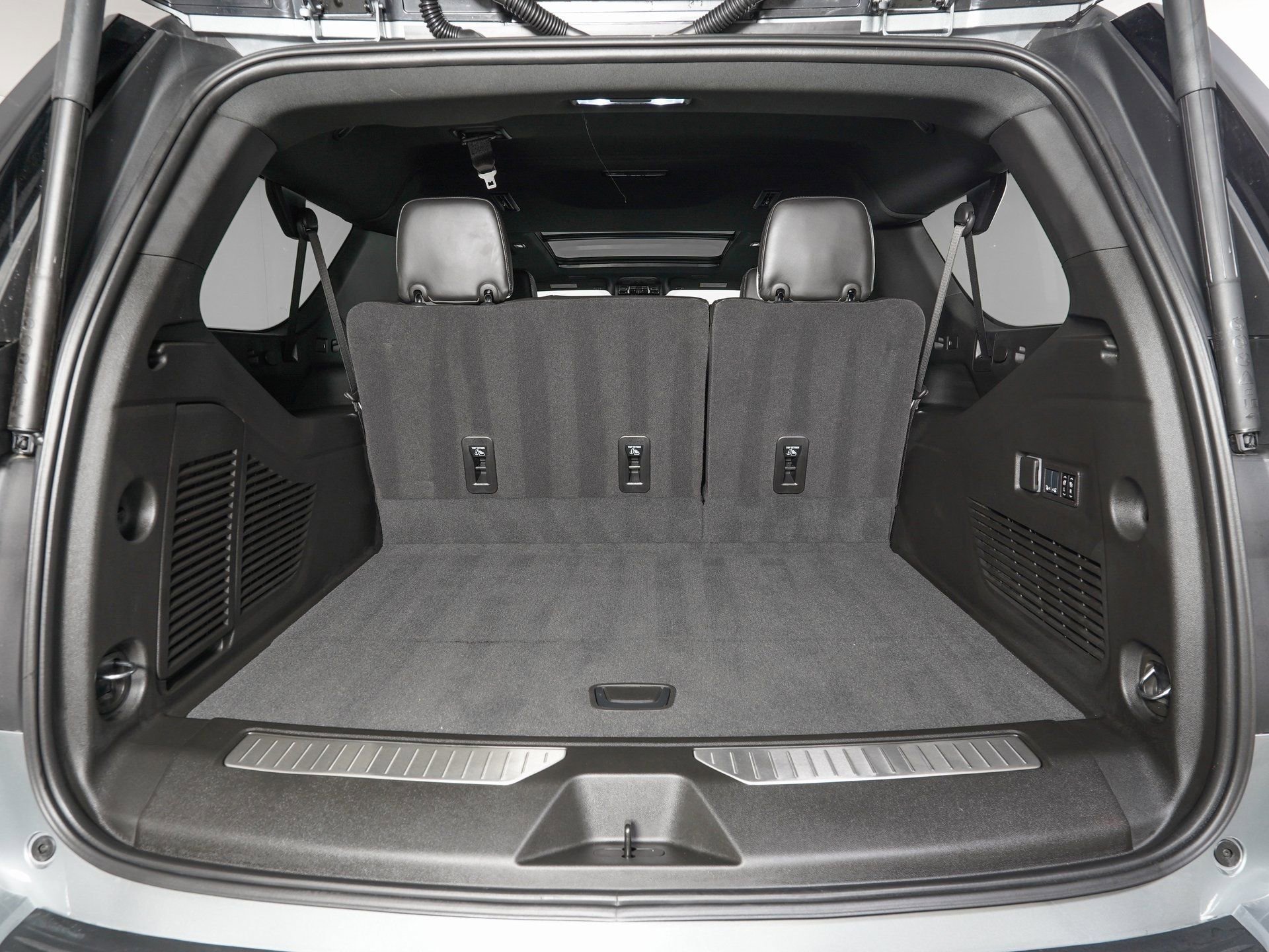 Used 2026 GMC Yukon XL AT4 Ultimate image 13