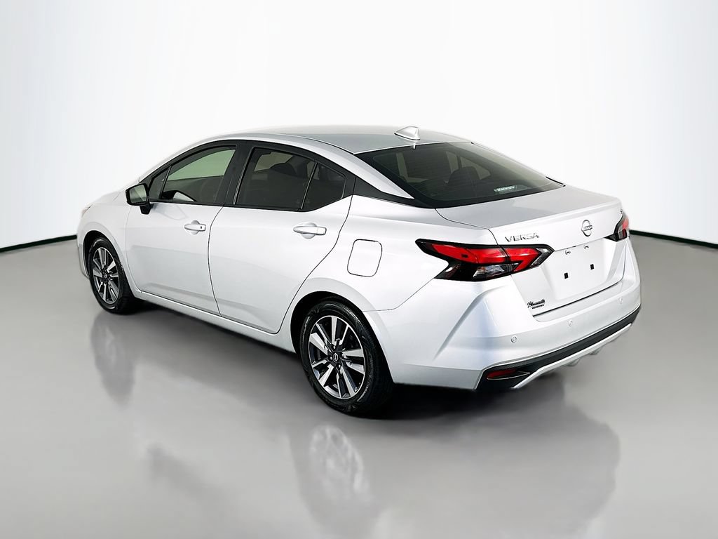 Used 2023 Nissan Versa SV FWD image 5