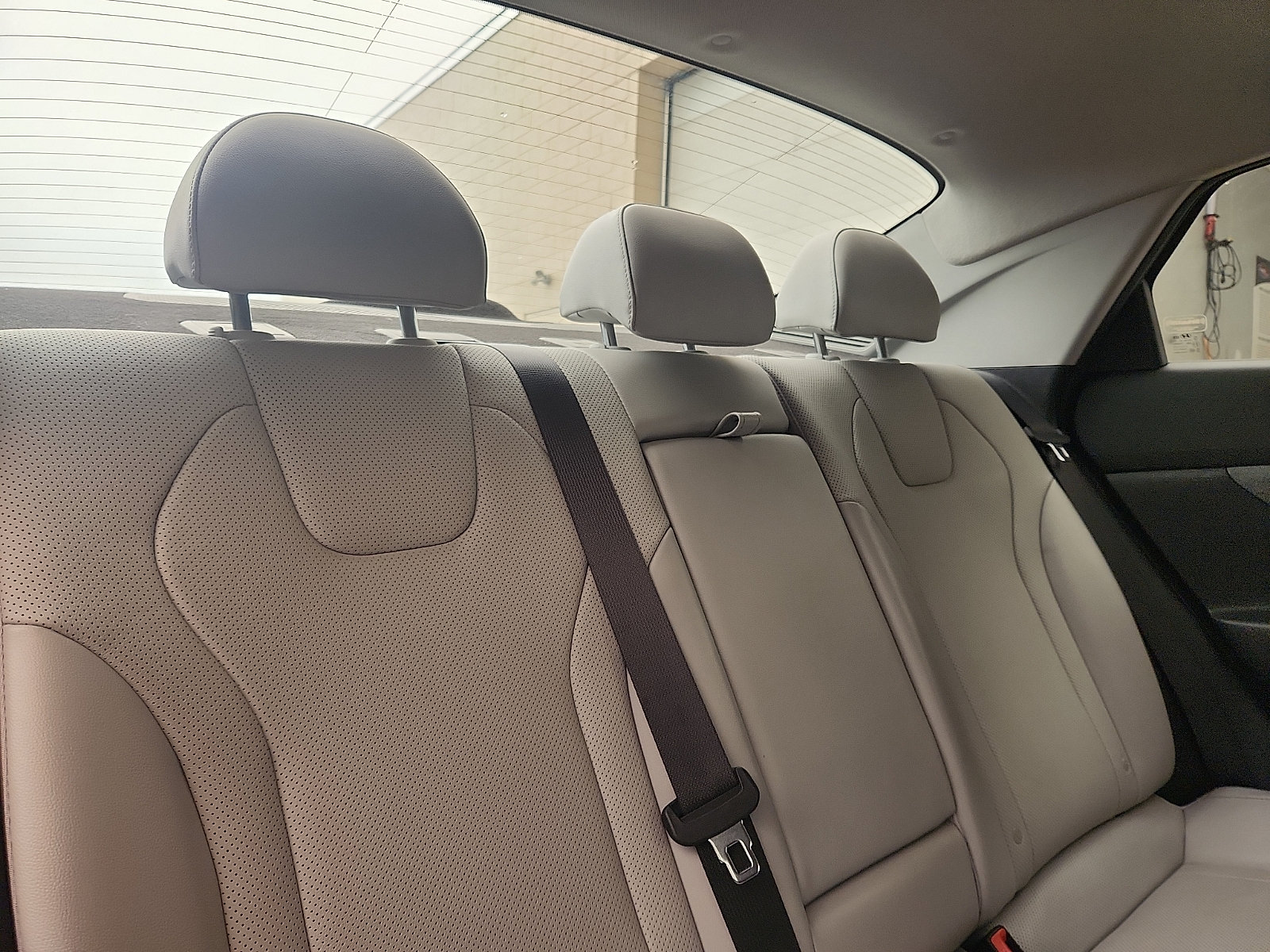 Certified 2023 Hyundai Elantra Limited w/ Cargo Package FWD image 30