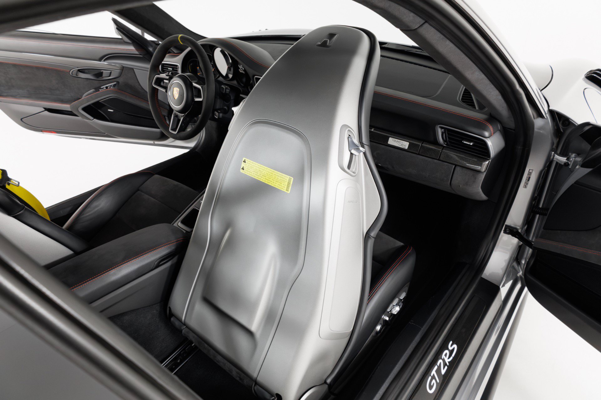 Used 2018 Porsche 911 GT2 RS RWD image 47