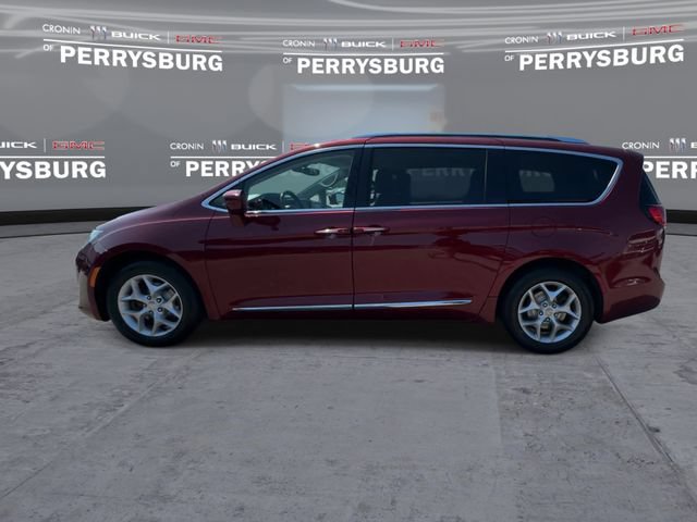 Used 2019 Chrysler Pacifica Touring-L Plus w/ Tire & Wheel Group FWD image 5