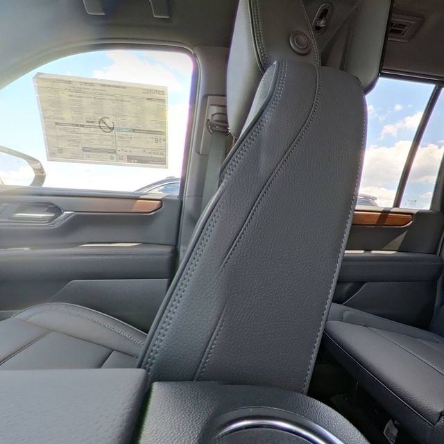 New 2026 GMC Yukon XL Denali w/ Denali Reserve Package AWD/4WD image 34