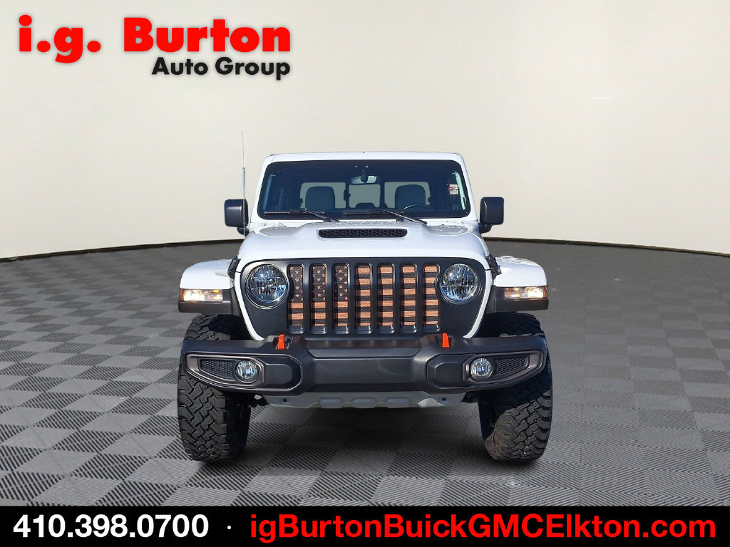Used 2023 Jeep Gladiator Mojave w/ Cold Weather Group AWD/4WD image 2