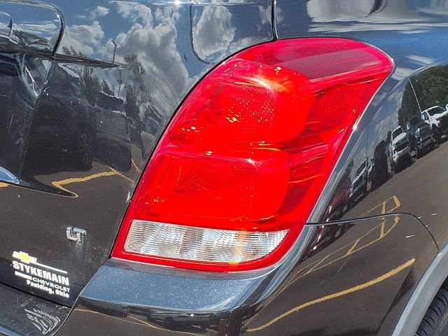 Used 2020 Chevrolet Trax LT w/ Driver Confidence Package FWD image 23