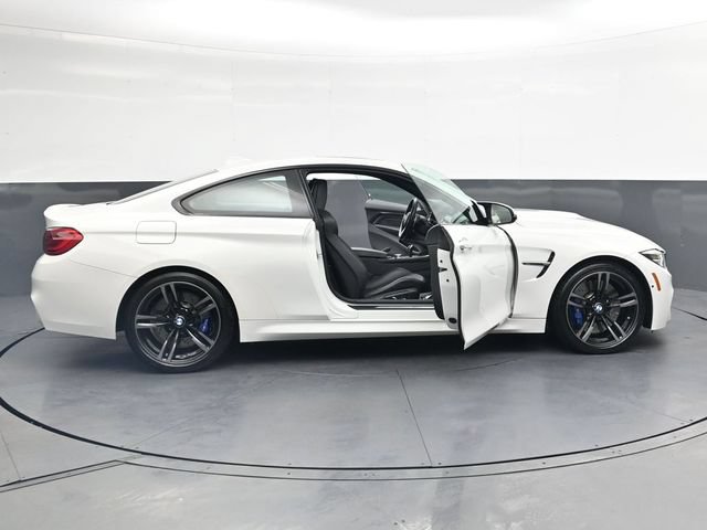 Used 2018 BMW M4 Coupe RWD image 38